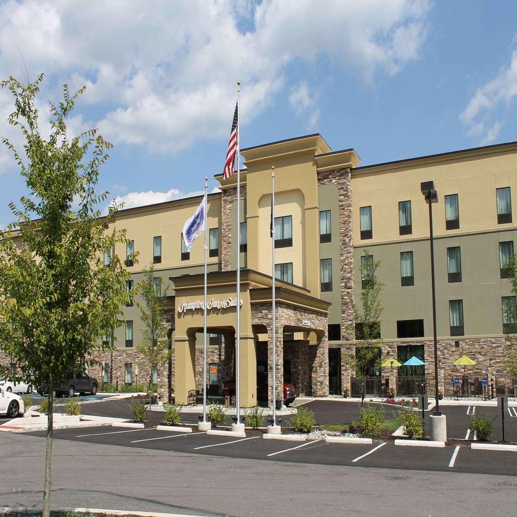 Hampton Inn & Suites Stroudsburg Bartonsville Poconos Экстерьер фото