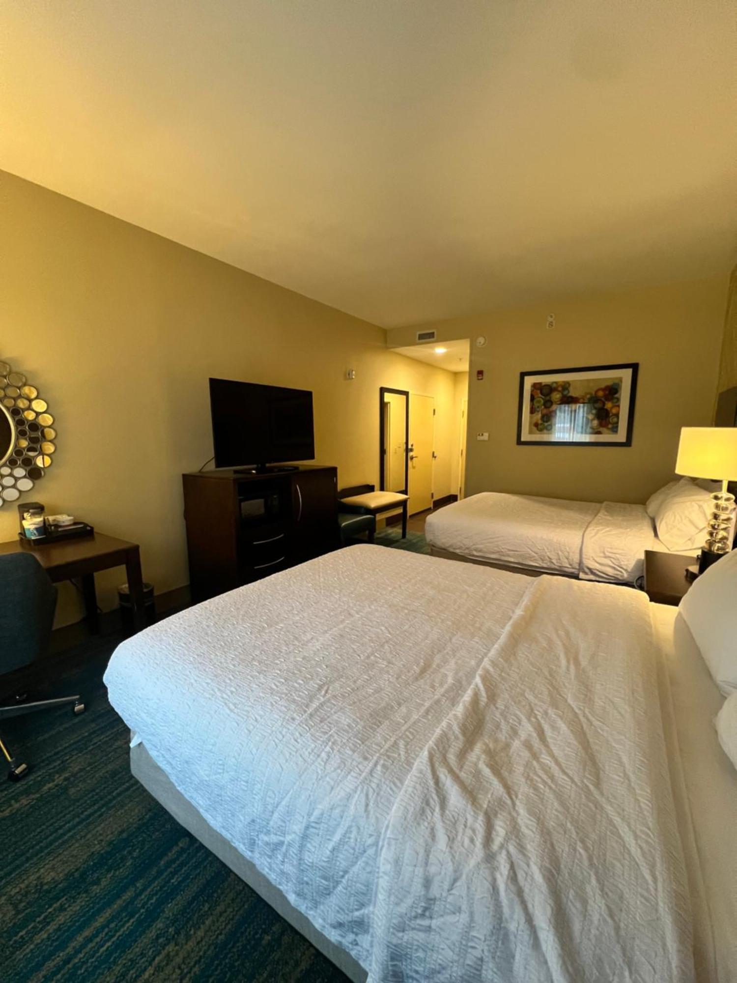 Hampton Inn & Suites Stroudsburg Bartonsville Poconos Экстерьер фото
