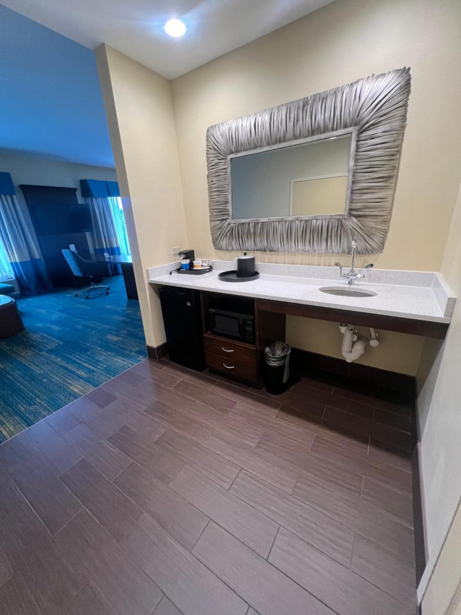 Hampton Inn & Suites Stroudsburg Bartonsville Poconos Экстерьер фото